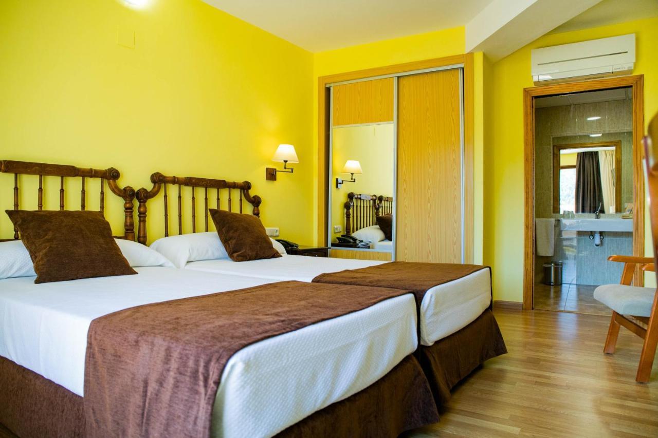 Hotel Casa Palacio Монтанехос Екстериор снимка
